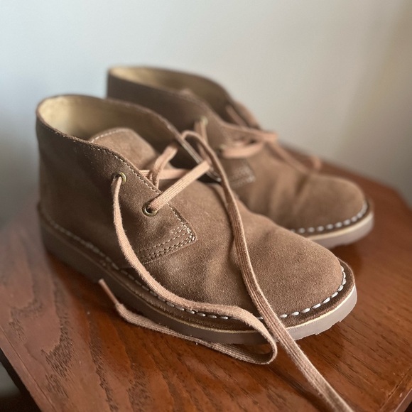 L.L. Bean Women's Stonington Chukkas, Suede Size 6.5 Medium Toasted Coconut - Picture 3 of 11